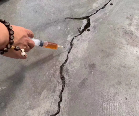 阿瓦提混凝土裂缝修补技术详解​